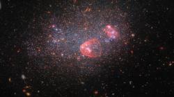 Meriahkan Natal, Teleskop Hubble Tangkap Gambar Holiday Globe of Stars