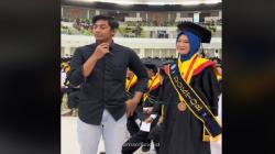 Hebat! Perempuan 25 Tahun Lulus S3 Raih Gelar Doktor di UMS Surakarta <