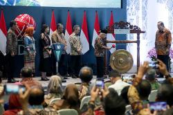 Wapres Ma'ruf Amin Buka Perdagangan Saham Tahun 2024