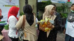 Bazar Minyak Goreng Murah Caleg Perindo Diserbu Warga Badung Bali