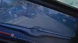 2 Mobil Kecelakaan Terekam CCTV di Kubu Raya, Pengemudi Perempuan Tewas<