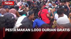 Antusias Warga Serbu Pesta Makan Durian Gratis di Desa Nangka Bangka Selatan