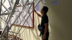 Atap Sekolah SMPN 2 Greged Cirebon Ambruk, 2 Ruang Rusak dan 6 Siswa Luka