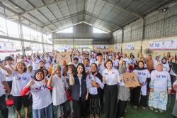 Warga Pondok Pinang Puji Mars Perindo saat Ikut Bazar Murah: Cakep Banget