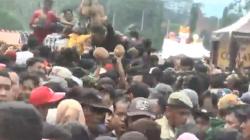 Festival Durian di Alun-Alun Kajen Pekalongan Ricuh, Warga Pingsan dan Terluka