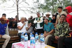 Nelayan di Pekalongan Curhat ke Ganjar Harga Ikan Anjlok Imbas Impor dari China