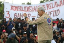 Curhat Warga Madiun Bantuan Tak Tepat Sasaran, Ganjar Dorong KTP Sakti Jadi Solusi