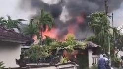 Kebakaran Hebat Rumah di Gianyar Bali, Lansia Stroke Tewas Terjebak Kobaran Api