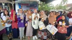 Warga Kediri Terbantu Bazar Murah Perindo, Minyak Goreng Dijual Hanya Rp5.000 Per Liter