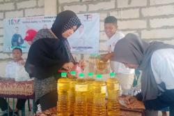 Partai Perindo Gelar Bazar Minyak Goreng di Kulonprogo, Sasar Nelayan-Warga Pesisir