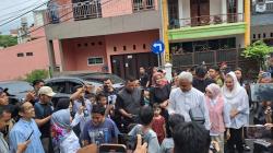 Ganjar Mampir ke Rumah Hendrar Prihadi sebelum Nyoblos, Langsung Dikerumuni Warga<