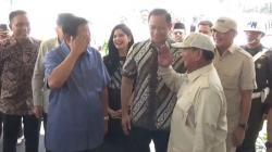 Momen SBY Beri Hormat ke Prabowo: Sekarang Beliau Komandan Saya