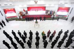 Pelantikan 77 Anggota KPU Kabupaten/Kota Periode 2024-2029