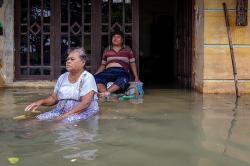 Permukiman Warga Demak Sudah 15 Hari Terendam Banjir, 11.545 Orang Mengungsi