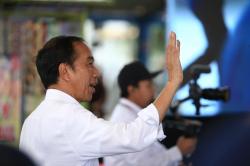 Guru Besar UGM Sebut Jokowi Punya Peran Ganda di Pemilu 2024, Singgung Sosok Ayah
