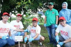 MUFG Bank Gandeng Benih Baik Tanam Ratusan Pohon di Situ Cipule Karawang