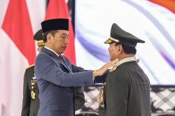 5 Berita Populer: Contoh Teks MC Pengajian hingga Alasan Prabowo Dapat Pangkat Jenderal Kehormatan