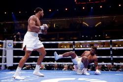 Hebat! Anthony Joshua Menang KO Vs Francis Ngannou hanya Dalam 2 Ronde