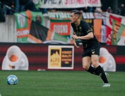 Main Starter, Jay Idzes Bantu Venezia Imbangi Cremonese pada Playoff Promosi Liga Italia 2023-2024