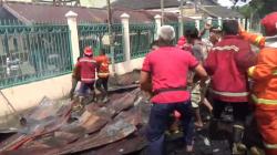 Kebakaran Lapak Pedagang di Jambi, Keluarga Korban dan Petugas Terlibat Keributan<