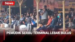 Incar Tiket Murah, Pemudik Padati Terminal Lebak Bulus 