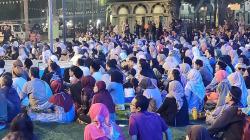 Momen Jemaah Antusias Dengarkan Tausiyah di Acara Tabligh Akbar Ramadan RCTI Tangerang