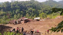 Longsor di Cipongkor Bandung Barat, 10 Orang Hilang Tertimbun