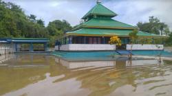 Ratusan Rumah di Teluk Bintuni Kebanjiran, Warga Diminta Waspada Hujan Masih Mengintai<