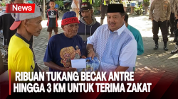 Ribuan Tukang Becak Antre hingga 3 KM untuk Terima Zakat dan Sedekah