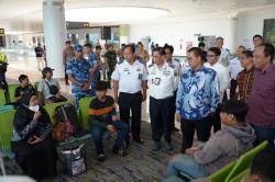 Tinjau Arus Mudik Lebaran, Pj Gubernur Kaltim Sambangi Bandara SAMS Balikpapan