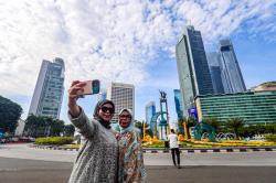 Menikmati Jalanan Ibu Kota Sepi Ditinggal Warganya Mudik