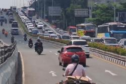 One Way Arus Balik Lebaran 2024, Jalur Semarang-Solo-Jogja Macet Panjang