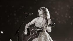 Makna Lagu I Can Do It With A Broken Heart - Taylor Swift, Ditulis untuk Joe Alwyn?