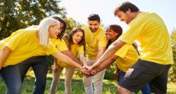4 Ide Kegiatan Team Building untuk Mengurangi Stres di Kantor