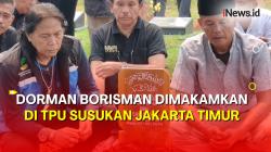 Aktor Senior Dorman Borisman Dimakamkan Bersama Kaki Amputasinya di TPU Susukan Jakarta Timur 