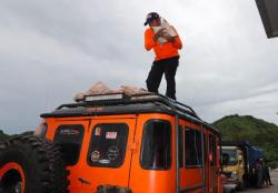 Banjir di Sulawesi Selatan, BNPB Gandeng Komunitas Off Road Kirim Logistik<