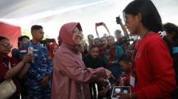 Mensos Risma Gelar Baksos di Sumba Timur, Beri Penanganan ke ODGJ dan Pengidap Kusta