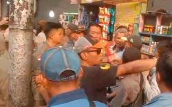Viral PKL Bentrok dengan Petugas Satpol PP di Dalem Kaum Bandung, Ini Pemicunya<