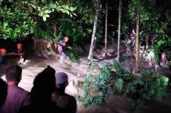 Banjir Terjang 8 Kecamatan di Tanggamus, 4 Orang Hanyut 1 di Antaranya Hilang