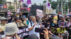 Anggota DPR Temui Massa Demo RUU Penyiaran, Setuju Tolak Pasal yang Ancam Kebebasan Pers
