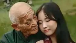 Jangan Iri! Perempuan Cantik 23 Tahun Ini Nikahi Pria 80 Tahun karena Cinta