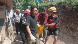 Malang Gempar, Mayat Pria Bertato Ditemukan Mengapung di Sungai Bango<