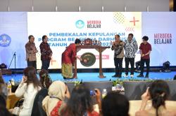 Kemendikbudristek Lepas 281 Mahasiswa Internasional Program Darmasiswa RI