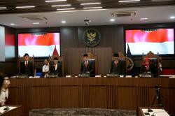 Sidang Pemecatan Ketua KPU Hasyim Asy'ari Dihadiri Korban Asusila