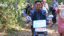 Tuai Simpati, Pegi Setiawan Dihadiahi Motor Bernopol P 3333 GI