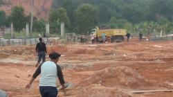 Digerebek Polisi, Penambang Pasir Ilegal di Batam Lari Kocar-Kacir<