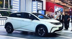 BYD Rilis 2 Varian Mobil Listrik Dolphin Dynamic dan Atto 3 Advanced di GIIAS 2024