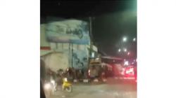 Kecelakaan Bus Terobos Lampu Merah Tabrak Truk di Ngawi, Sopir dan Penumpang Luka-Luka
