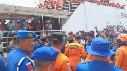 Ratusan Penumpang Kapal Terbakar Dievakuasi, 6 Orang Dilarikan ke RSUD Ulin Banjarmasin