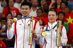 Hasil Final Ganda Campuran Olimpiade Paris 2024: Zheng Si Wei/Huang Ya Qiong Raih Emas
